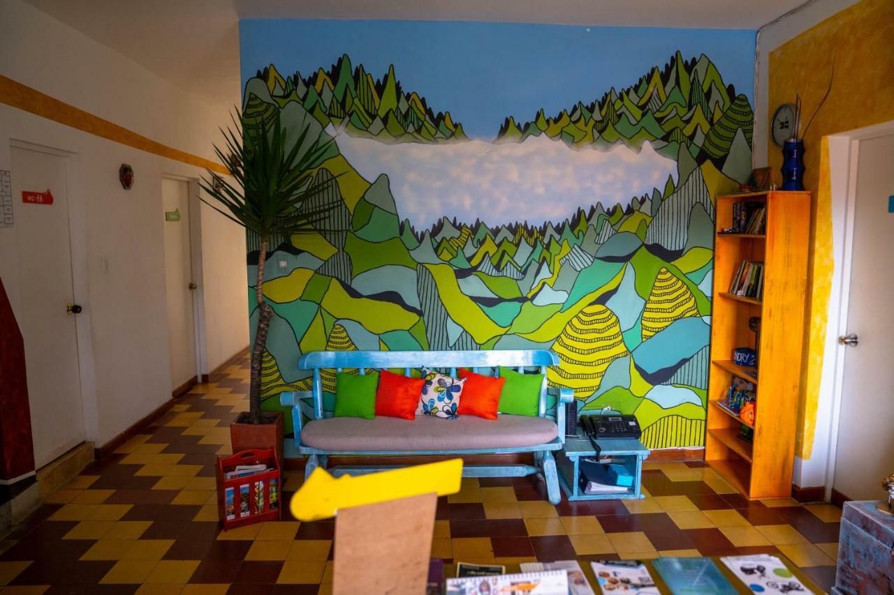 Los Andes Hostel Меделин Екстериор снимка